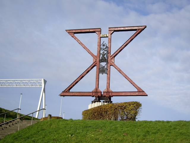 IMGP2455a16monument