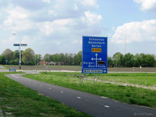 n374afgeplakt
