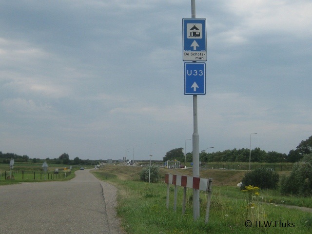 u33zee_2211