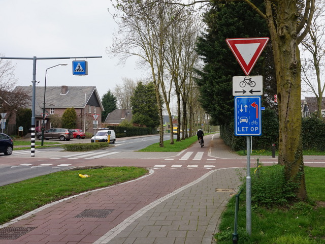 DSC03641f173bverwarrendbord