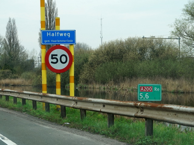 DSC03666a200halfweg