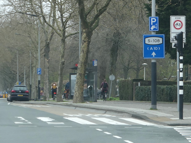 P1010358sstreepje108