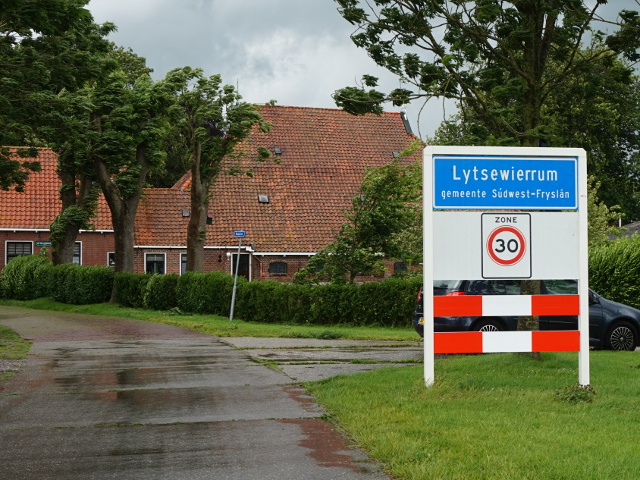 DSC03036lytsewierrum_b