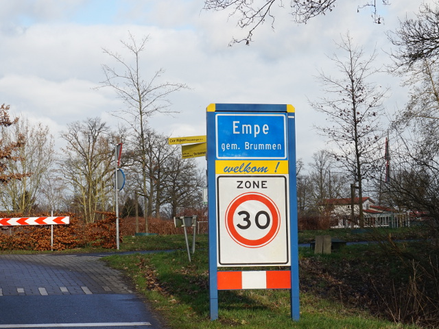 DSC00348empe_b