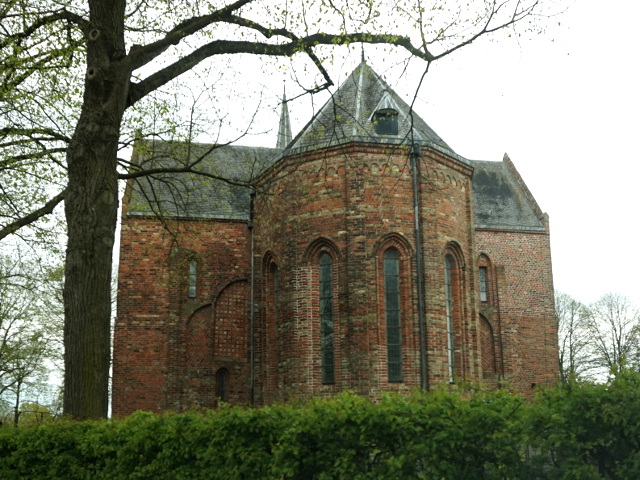 DSC08360burgum_z