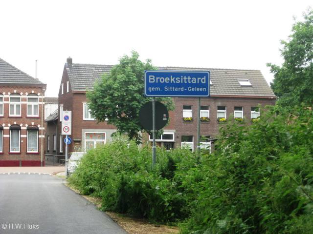 broeksittard8173