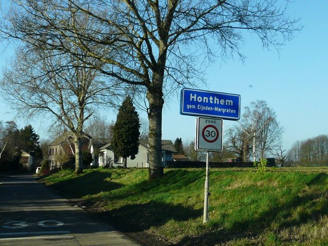 P1030165honthemnw