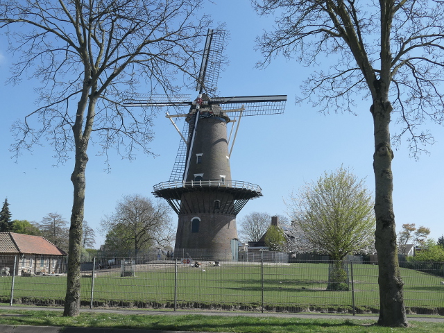 P1360025raamsdonksveer_z