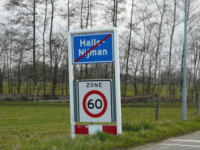 P1040084hallenijmandoet