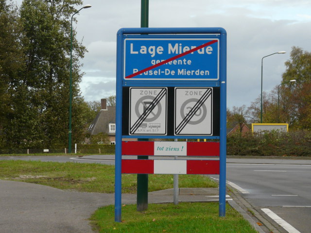 P1010198lagemierde