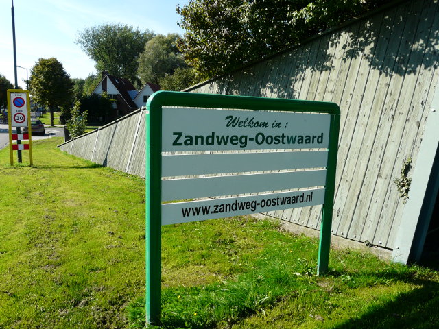 P1000245zandwegoostwaard