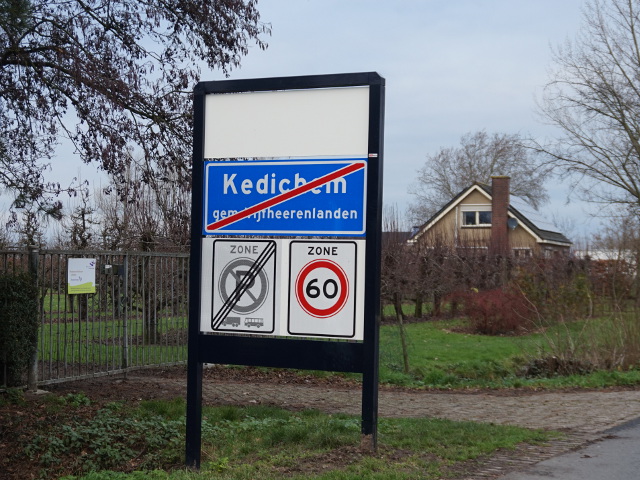 DSC09365kedichem_e