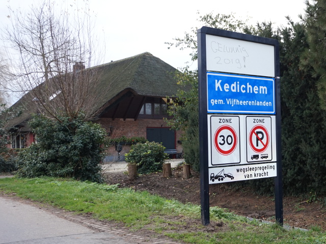 DSC09366kedichem_b