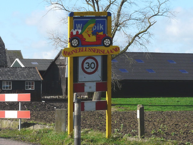 P1210432waspikmaoneblusserslaand