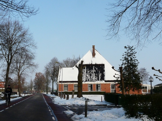P1300340midwoud