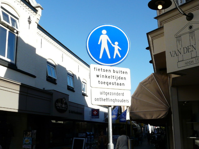 P1280252ontheffinggeldermalsen