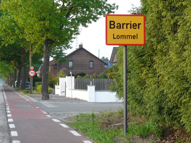 P1050720barrier_g