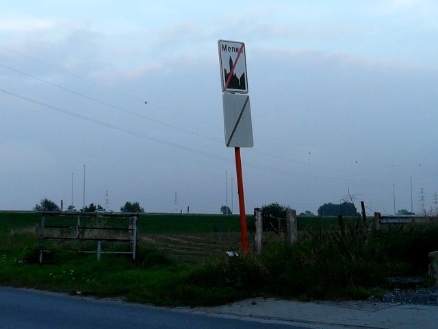 P1100088menen_e