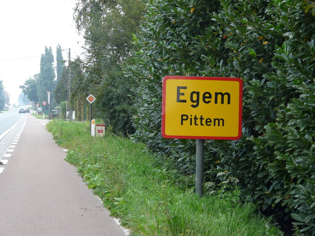 P1100128egem_g