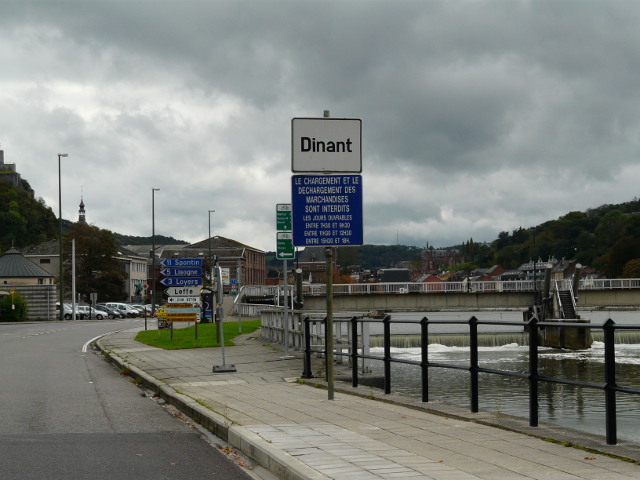 P1100803dinant_w