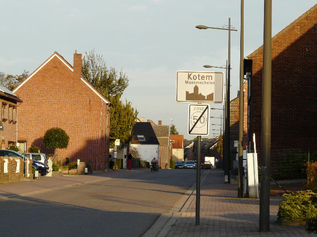 P1120092kotem_w