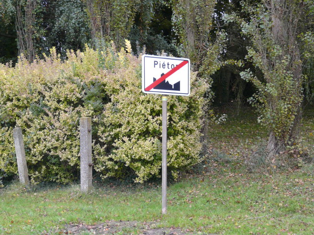 P1200043pieton_e