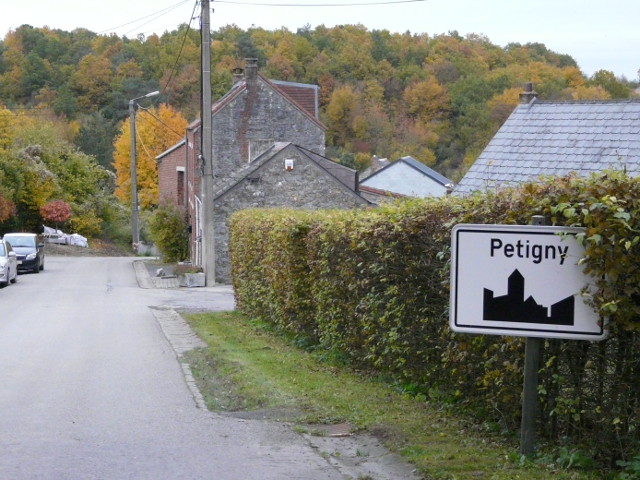 P1200190petigny_w