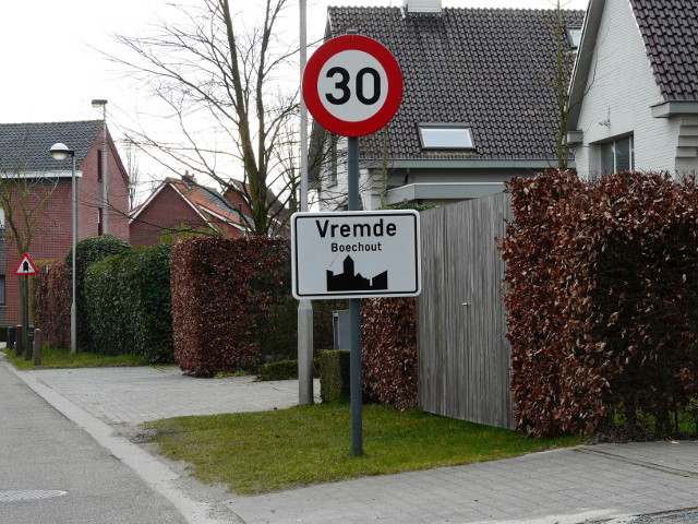 P1210922vremde_w