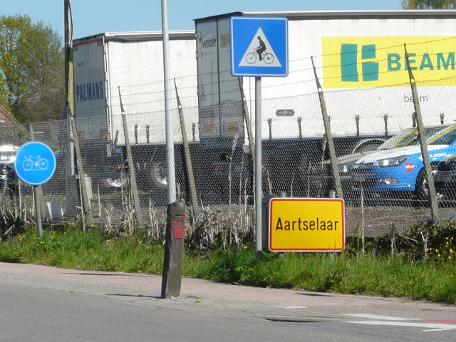 P1240107aartselaar_g