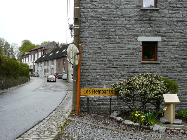 P1240408lesrempartslimbourg_g