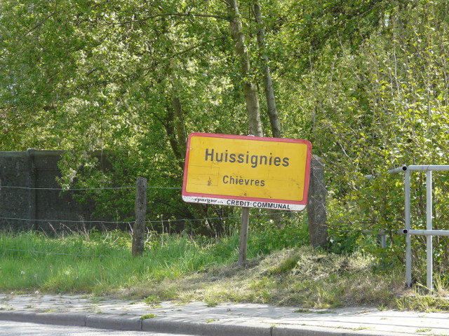P1310980huissignies_g