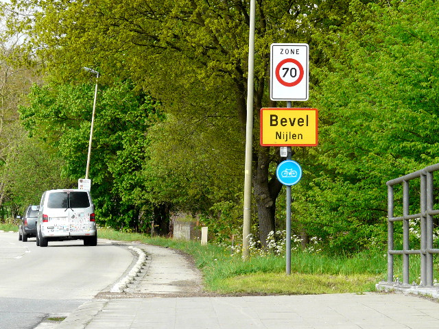 P1320109bevel_g