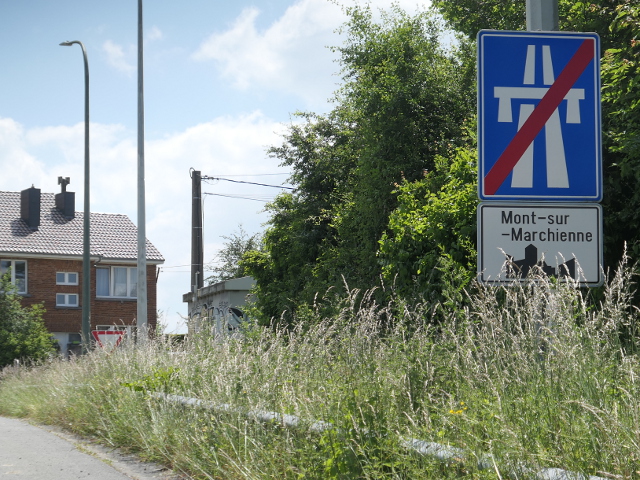 P1280785montsurmarchienne_w
