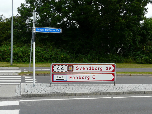 P1170877x44wit