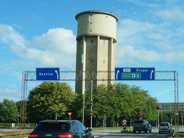 DSC09936x221i