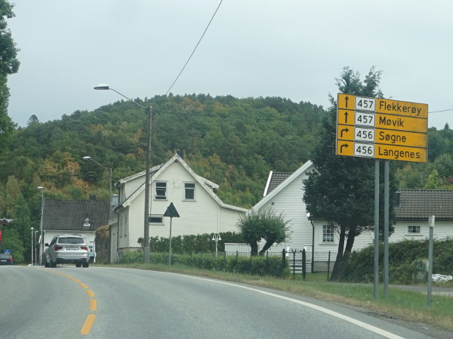 DSC01270x457x456