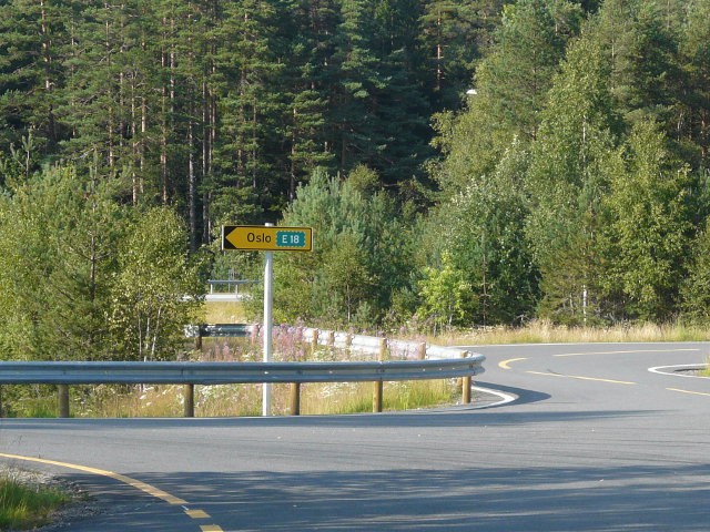 P1080552e18