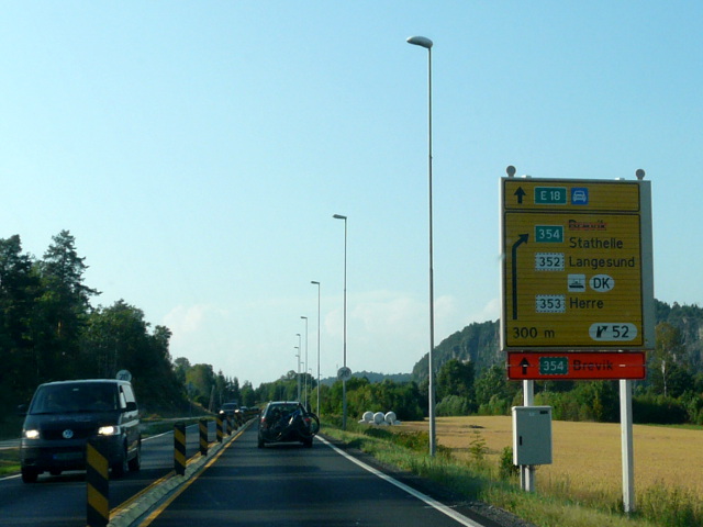 P1080562x354x352x353e18