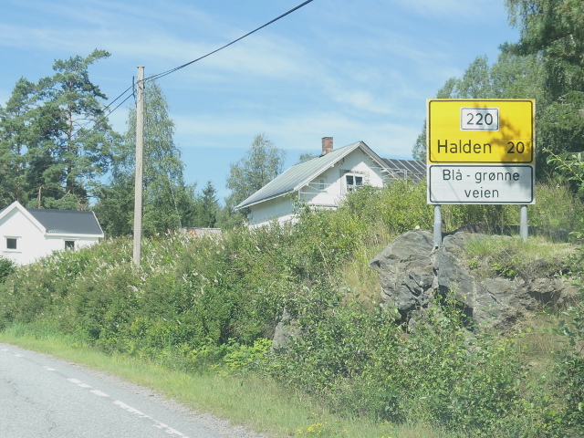 P1290945x220