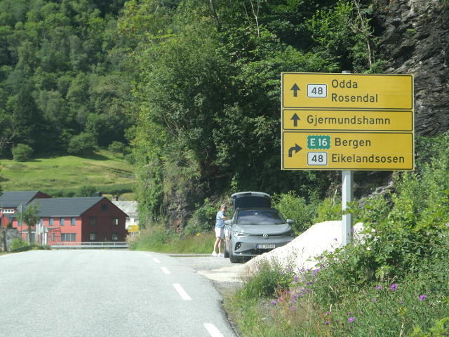 P1300209x48