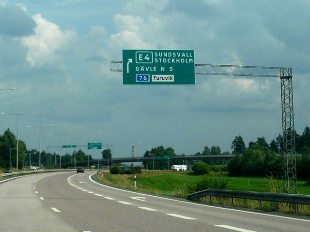 P1080848e4x76